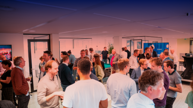 Een foto van een bedrijfsevent bij Shared.